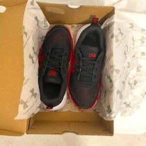 UnderArmour Black/Red Youth 5 Sneakers